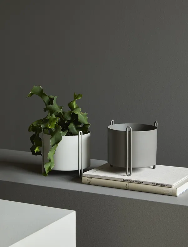 Pedestal Plant Pot Small Taupe