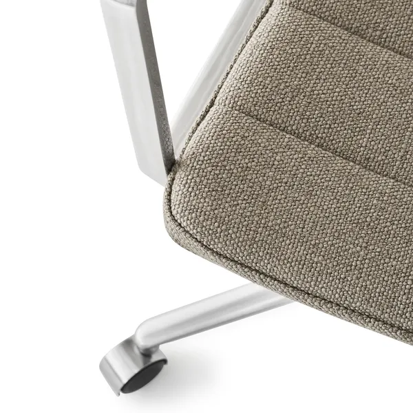 452 Swivel Drehstuhl mit Rollen Dark Sand/ Aluminium