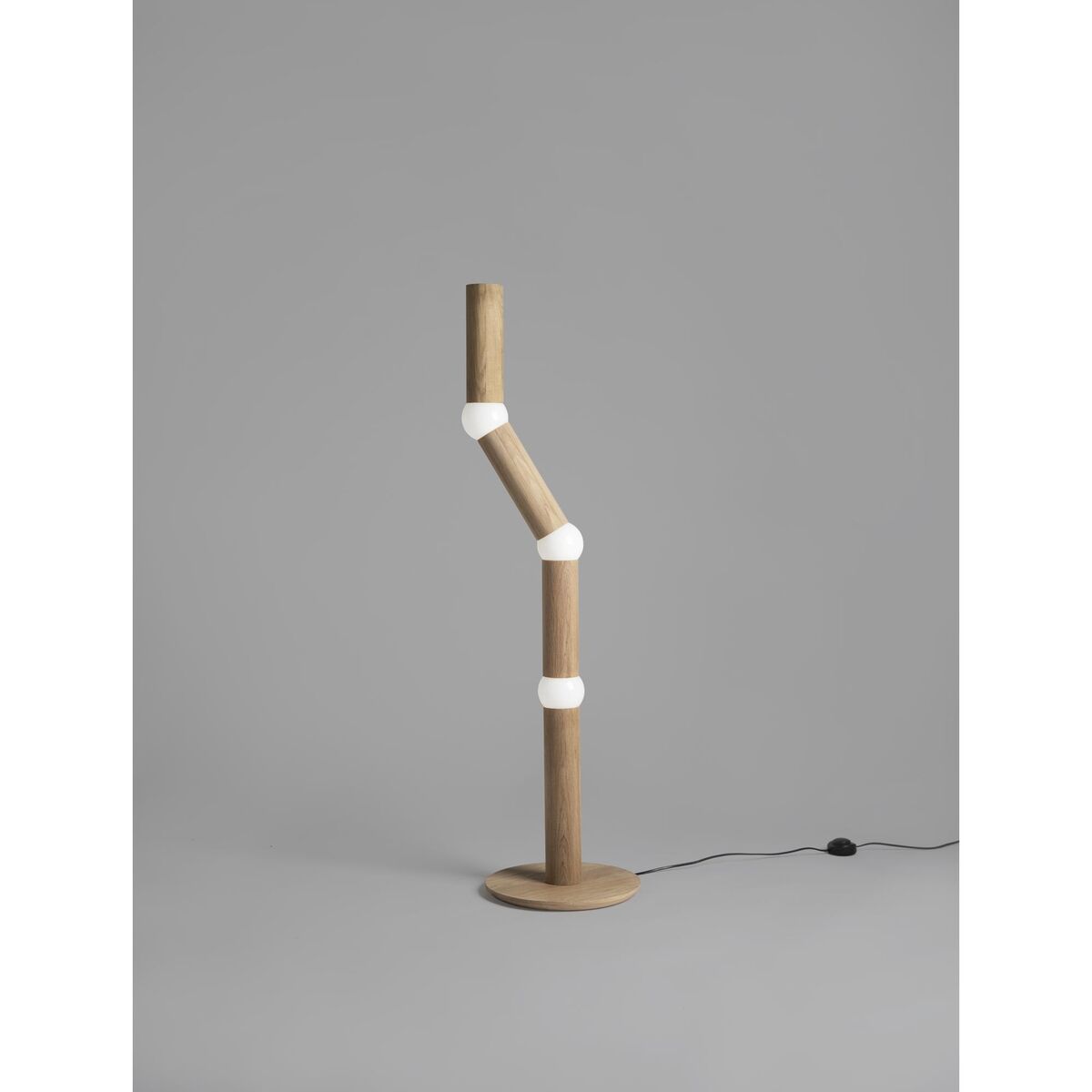 LIGHTBONE Floor Lamp Natural Oak