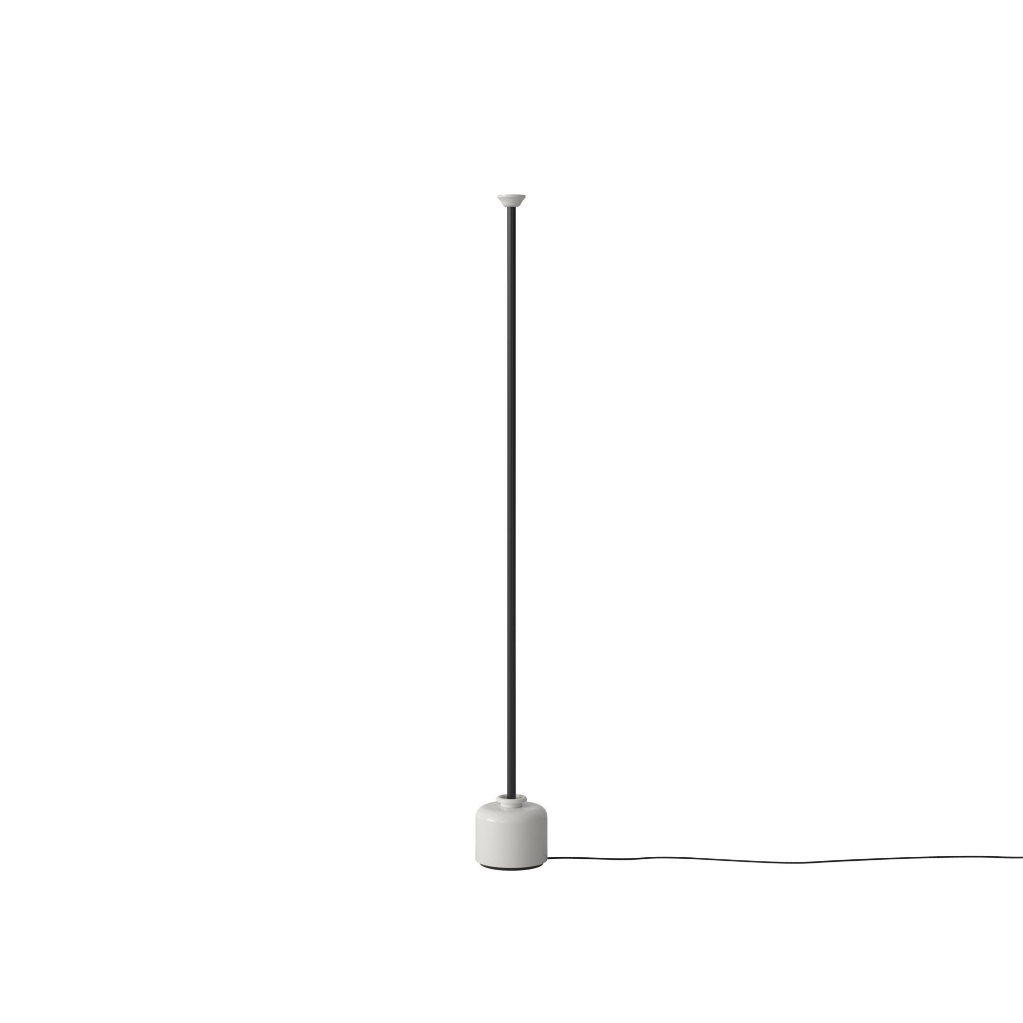 Modell 1095 Golvlampa 185 cm Svart/Vit