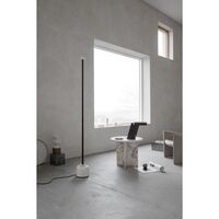 Model 1095 Gulvlampe 200 cm Sort/Hvid