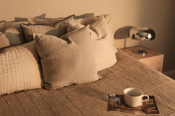 Classic Bedspread 180x260 Beige