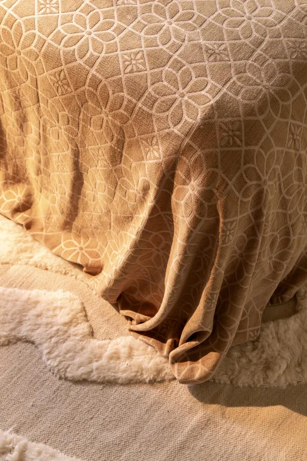 Juliette Bedspread 180x260 Gold