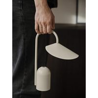 Arum Bærbar Lampe Cashmere