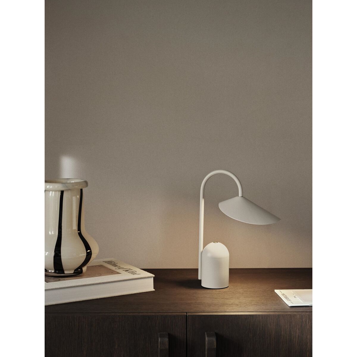 Arum Bærbar Lampe Cashmere