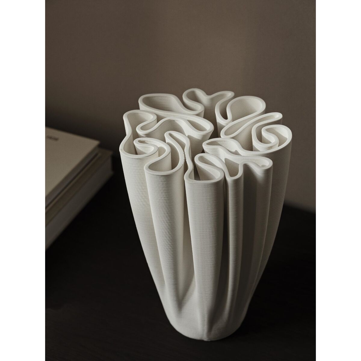 Dedali Vase H25 Gebrochenes Weiß