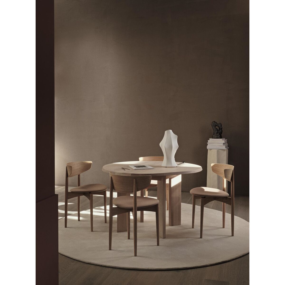 Stille Tufted Carpet Ø240 Ash Brown
