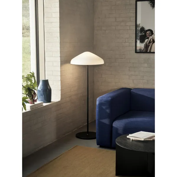 Pao Stehlampe Opal/ Weiß
