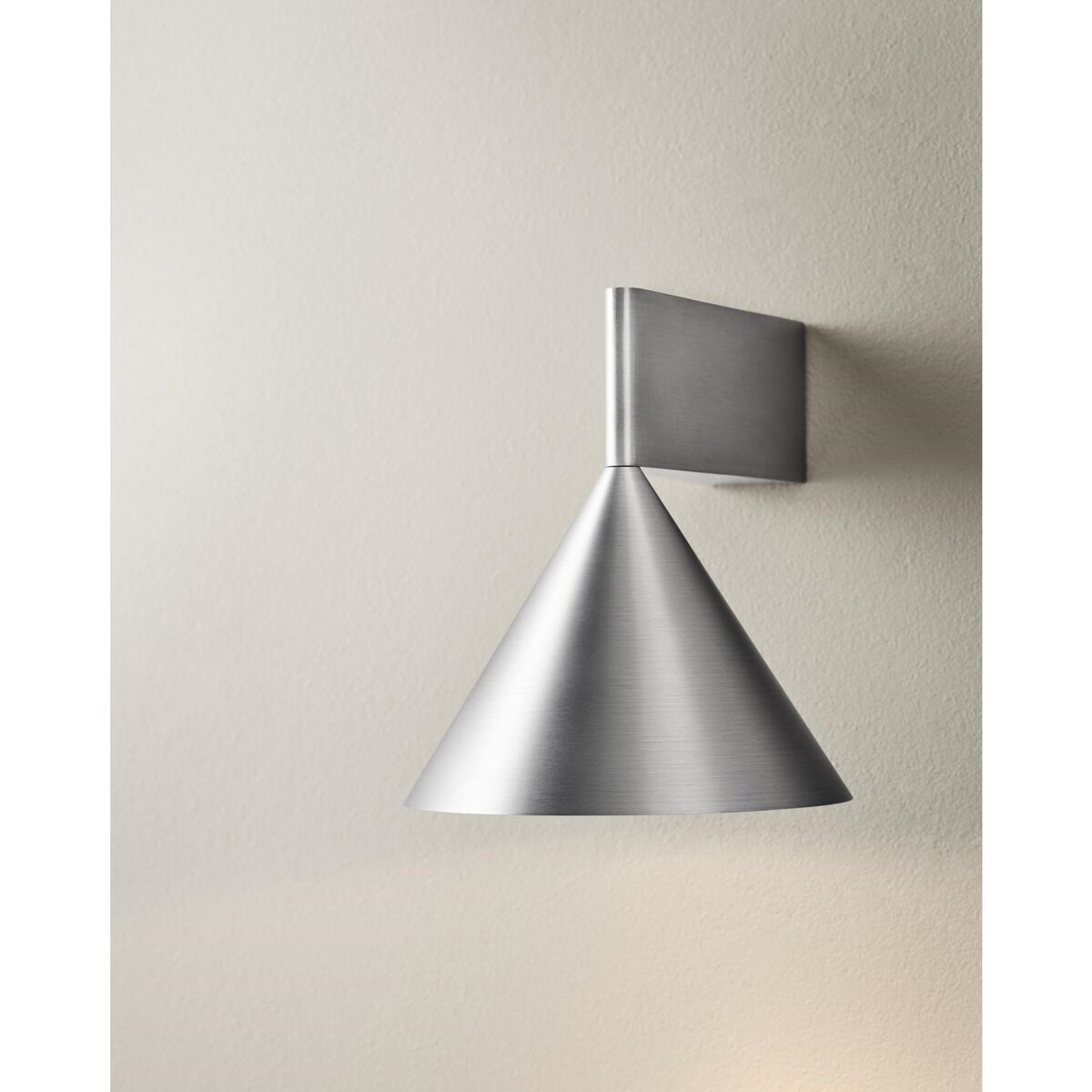 Apollo 14 Wall Lamp Aluminium