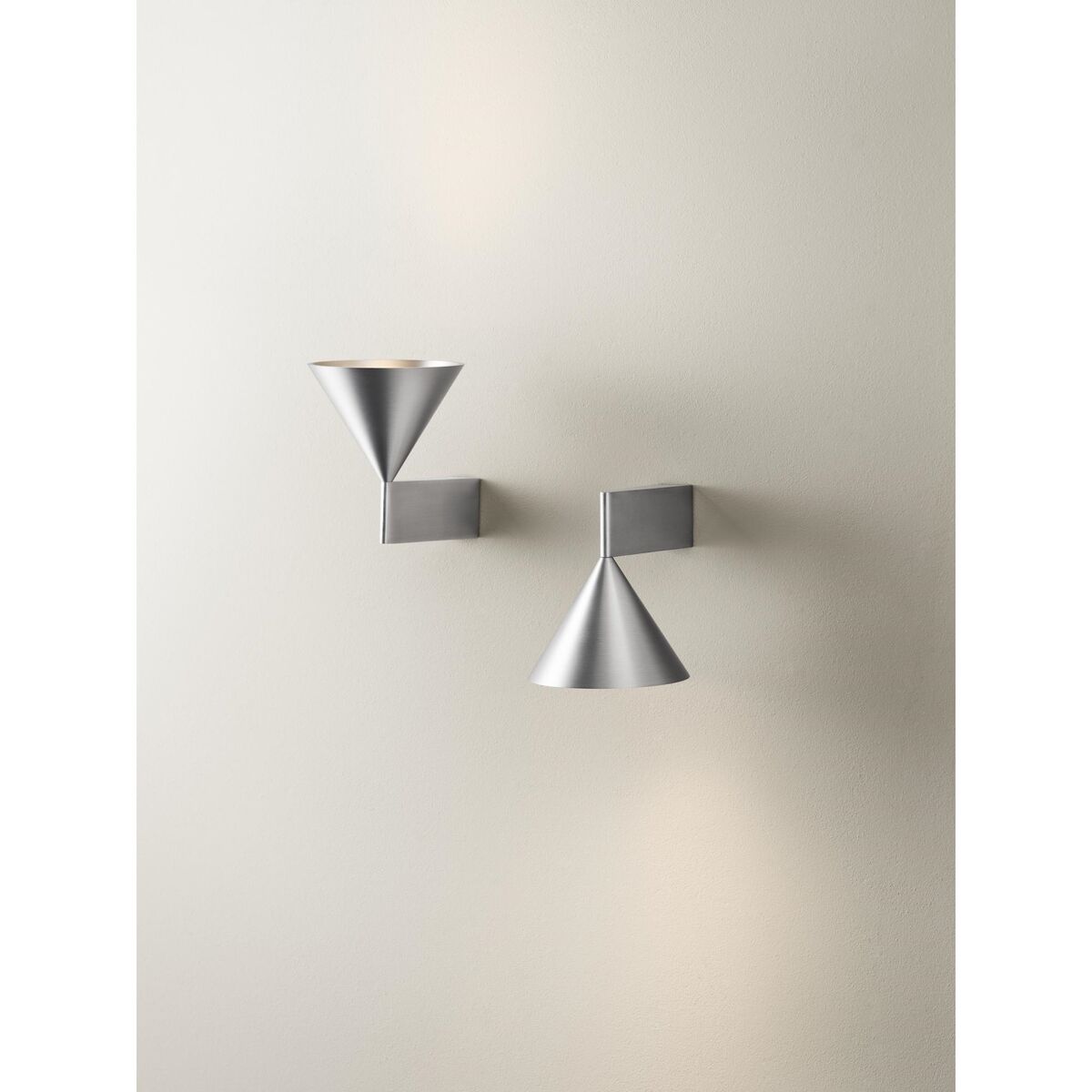 Apollo 14 Wall Lamp Aluminium