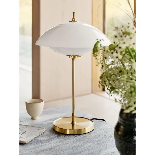 Clam Table Lamp Opal/ Brass