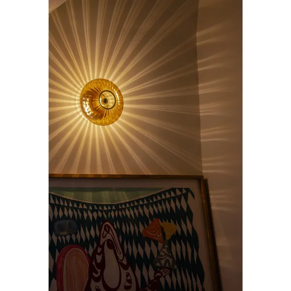 Urc Wall Lamp 26 Amber
