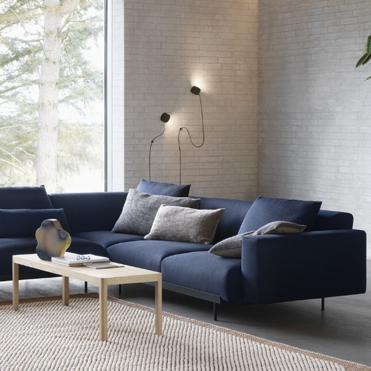 Post Wandlampe Schwarz