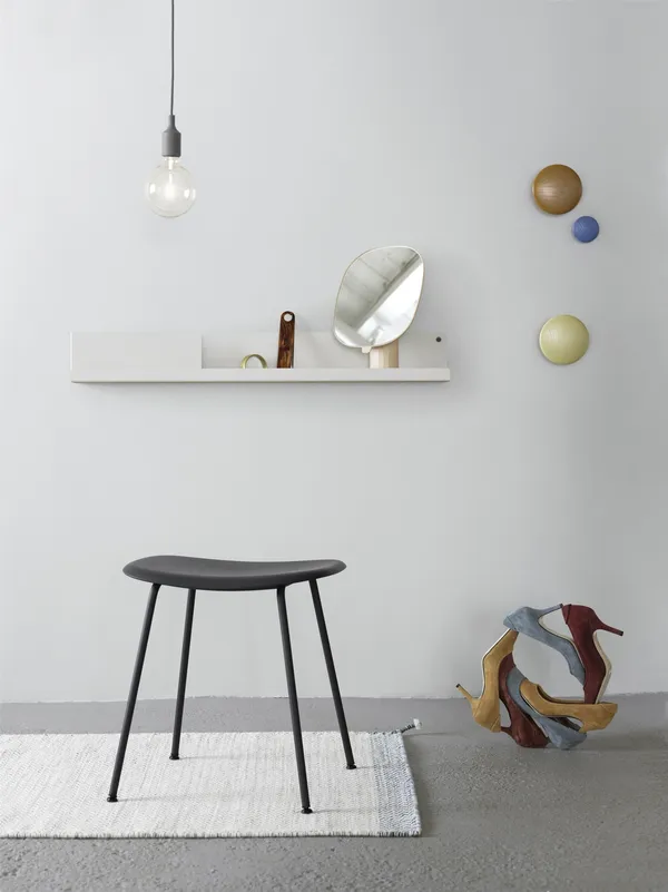 Folded Hylde 96x13 Sort