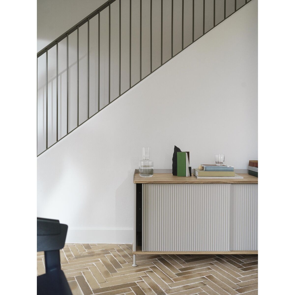 Enfold Sideboard Schwarz