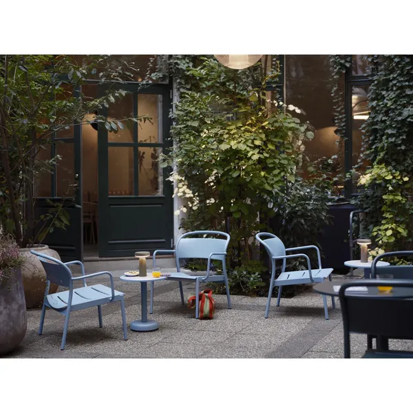 Fauteuil Linear Steel Bleu Pâle