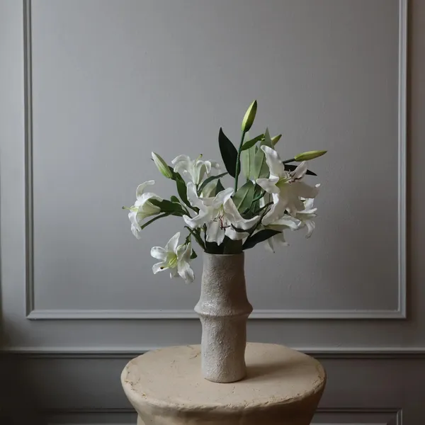 Elegant Lily Bouquet White