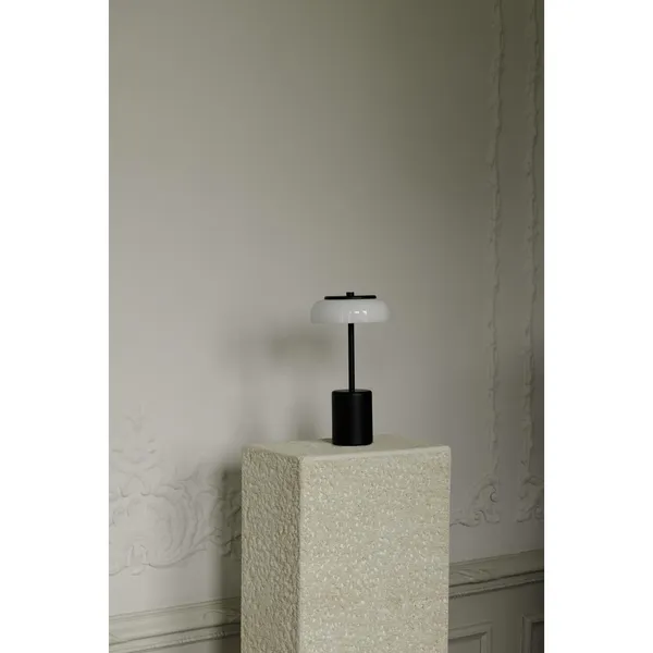 Blossi Bærbar Lampe Mini Sort/ Opal