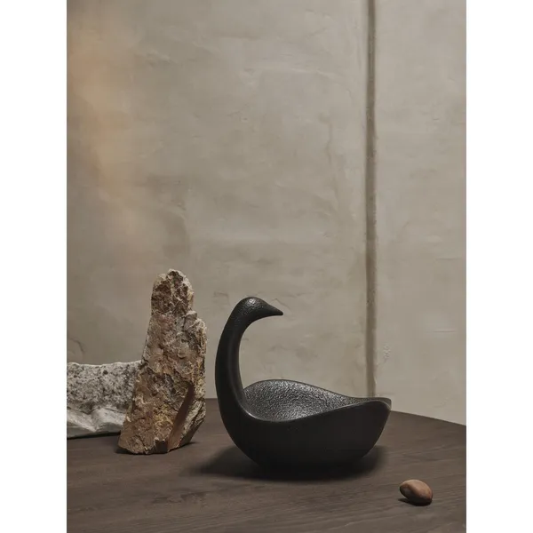 Swan Centerpiece Black