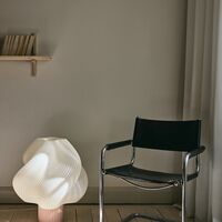 Crème Atelier Soft Serve Mega Stehlampe Wild Strawberry