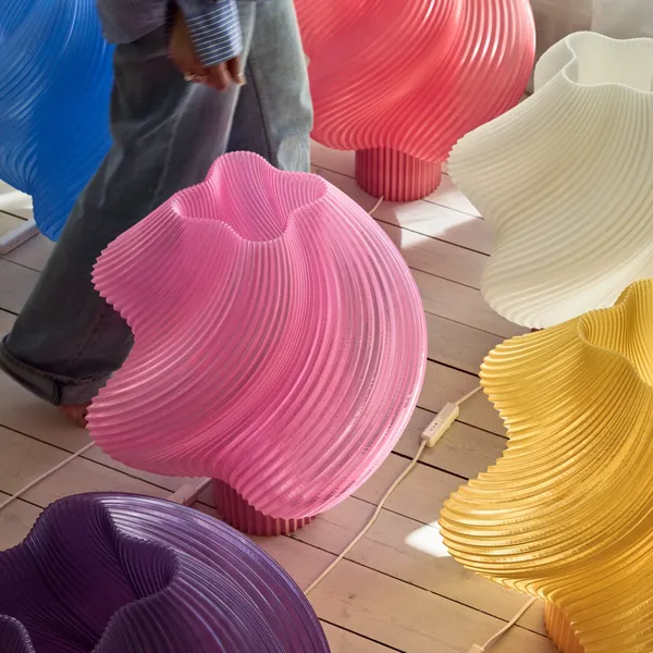 Crème Atelier Soft Serve Mega Floor Lamp Rose Sorbet