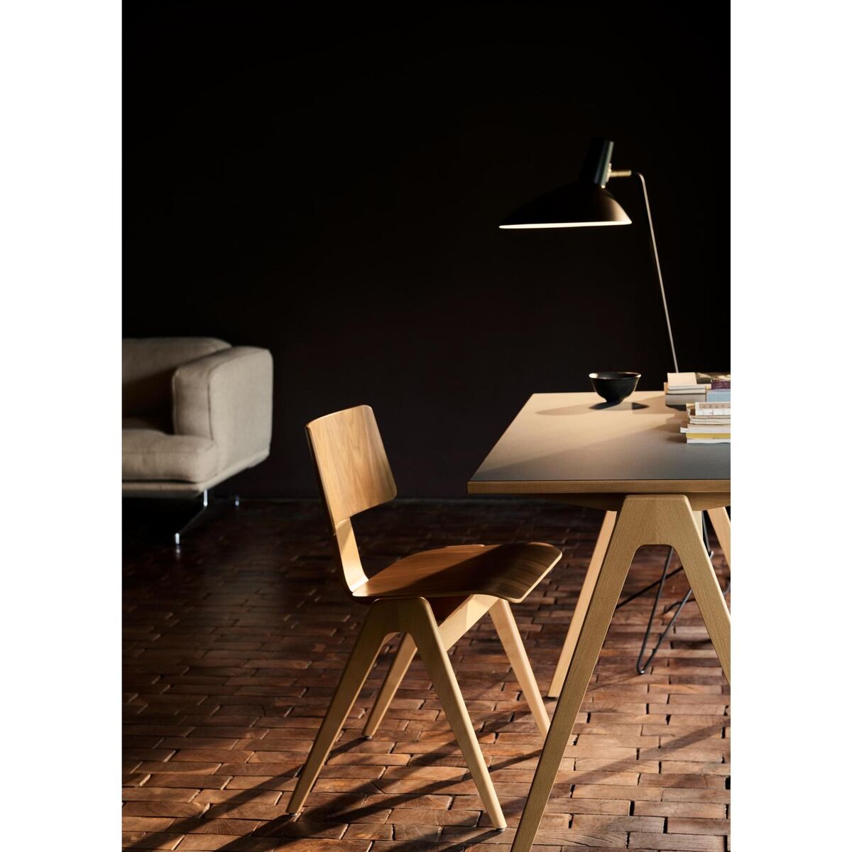 Daystak RD2 Dining Table L122 Honey Colored beech/Verde Comodoro 0750