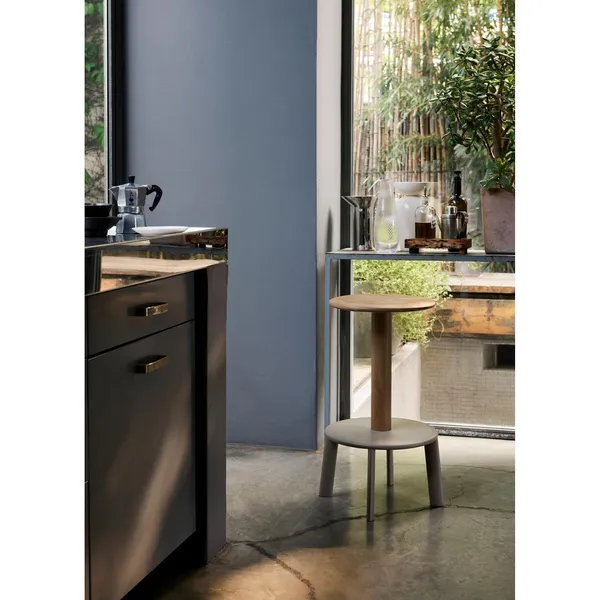 Massif AV40 Bar Stool Dark Stained Oak/Warm Black