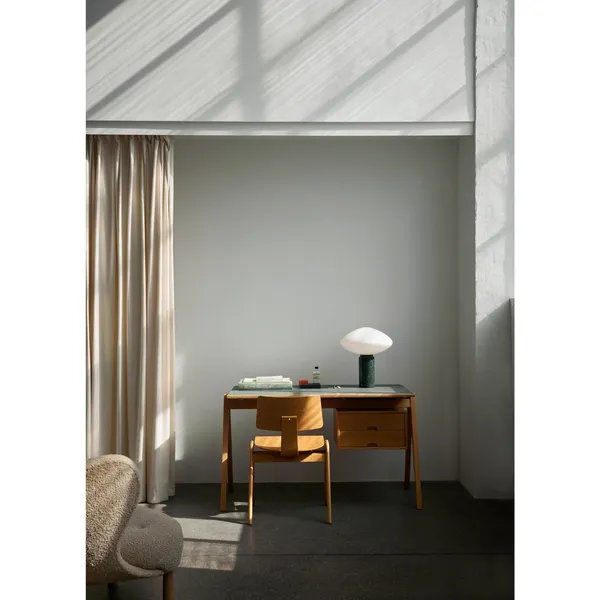Daystak RD3 Desk H71 Honey Colored Beech