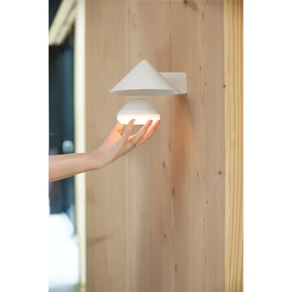Grasp Wall Lamp Matt White