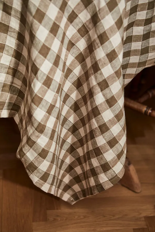 Ester Tablecloth 140x240 Olive