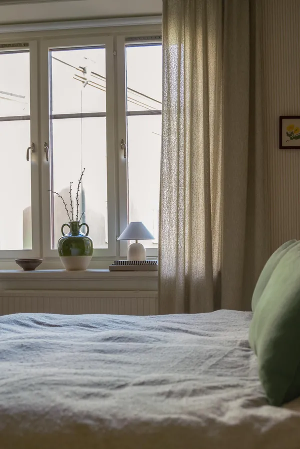 Amy Bedspread 250x250 Sand