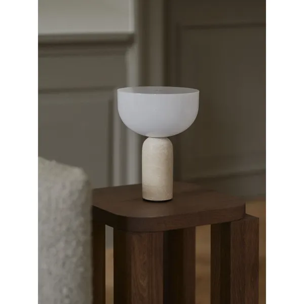 Kizu Limited Edition Tragbare Lampe Travertin/ Sand