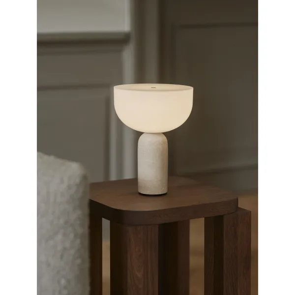 Kizu Limited Edition Tragbare Lampe Travertin/ Sand