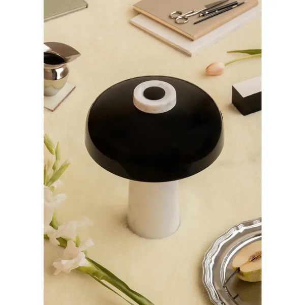 Reverse Bordlampe Carrara/ Sort