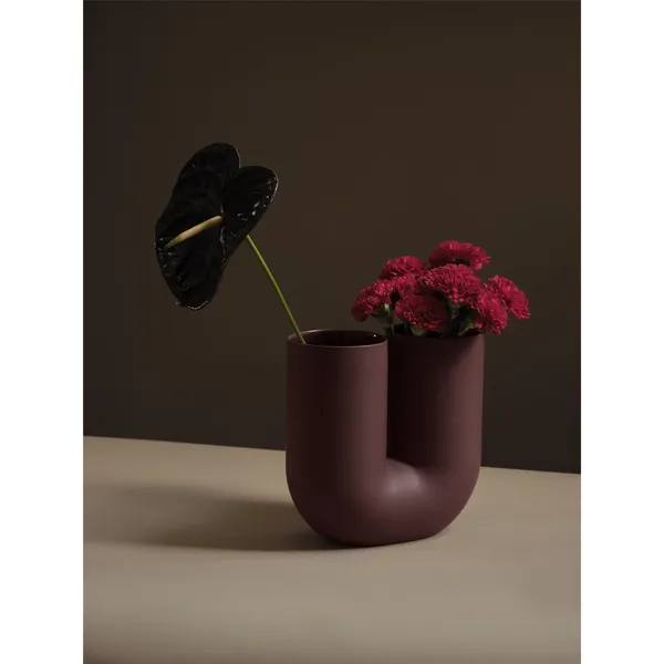 Kink Vase H26 Deep Red