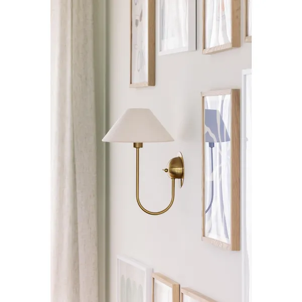 Iris Wall Lamp Cream