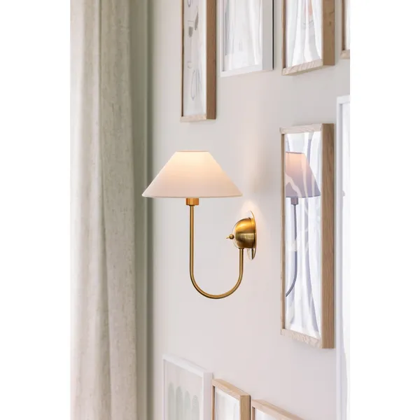 Iris Wall Lamp Cream