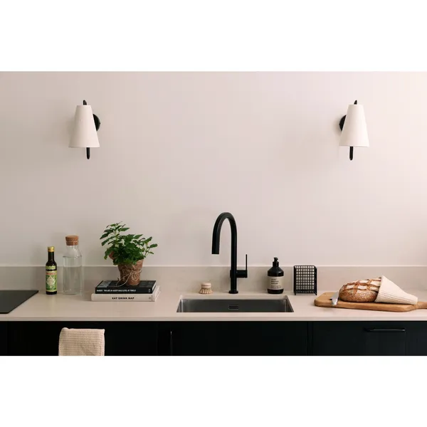 Lou Wall Lamp Bouclé White/ Black