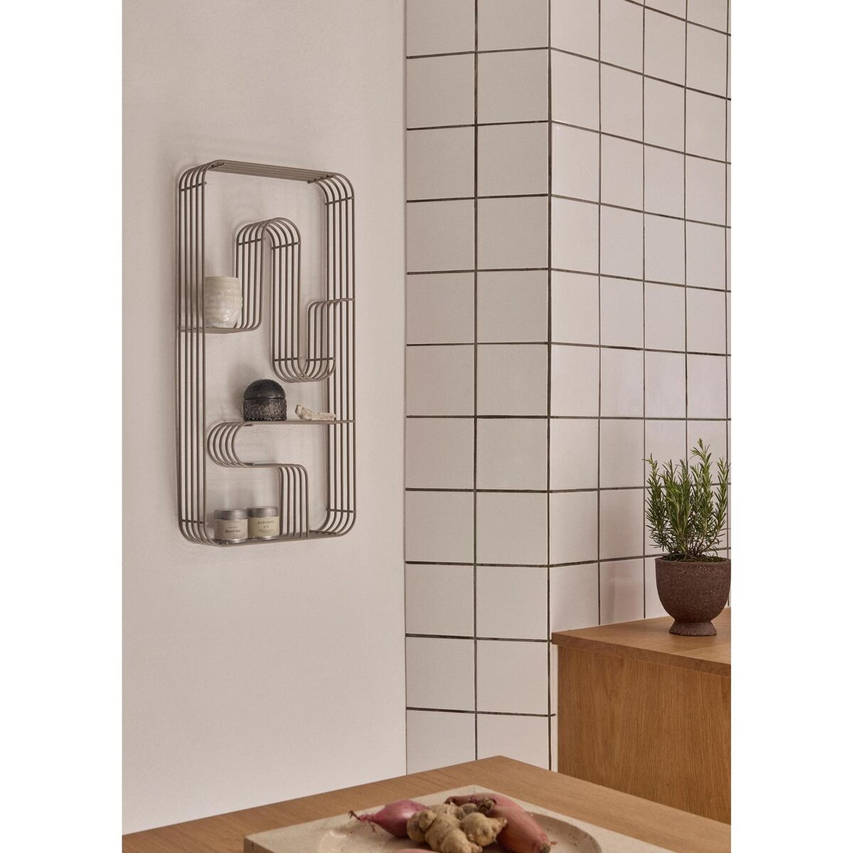 CURVA Shelf Display Rectangular Silver