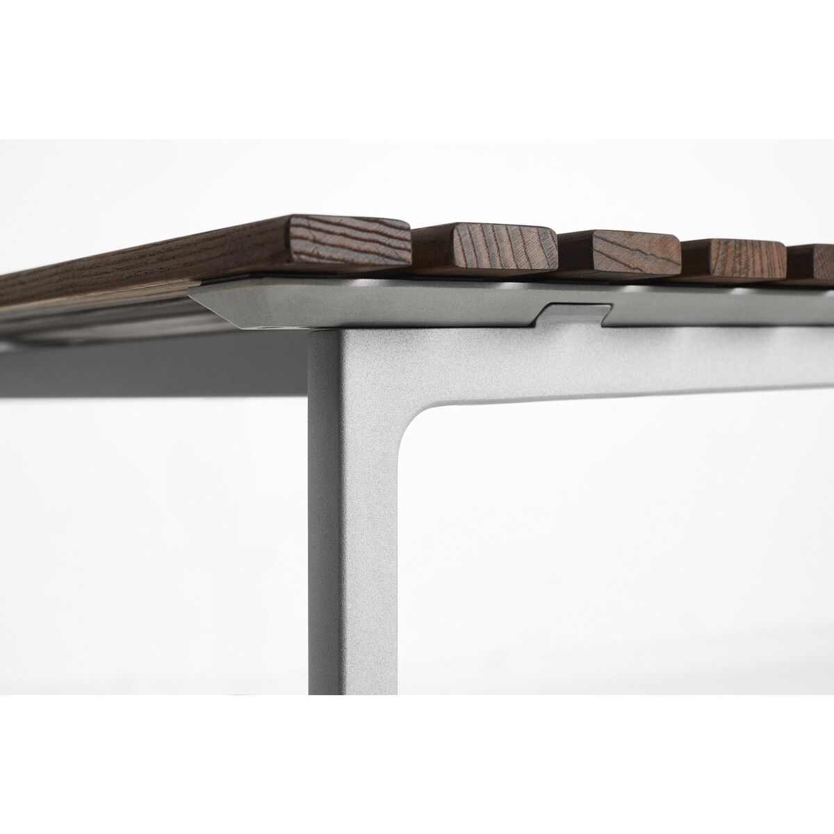 Traverse Havebord L75 Ask