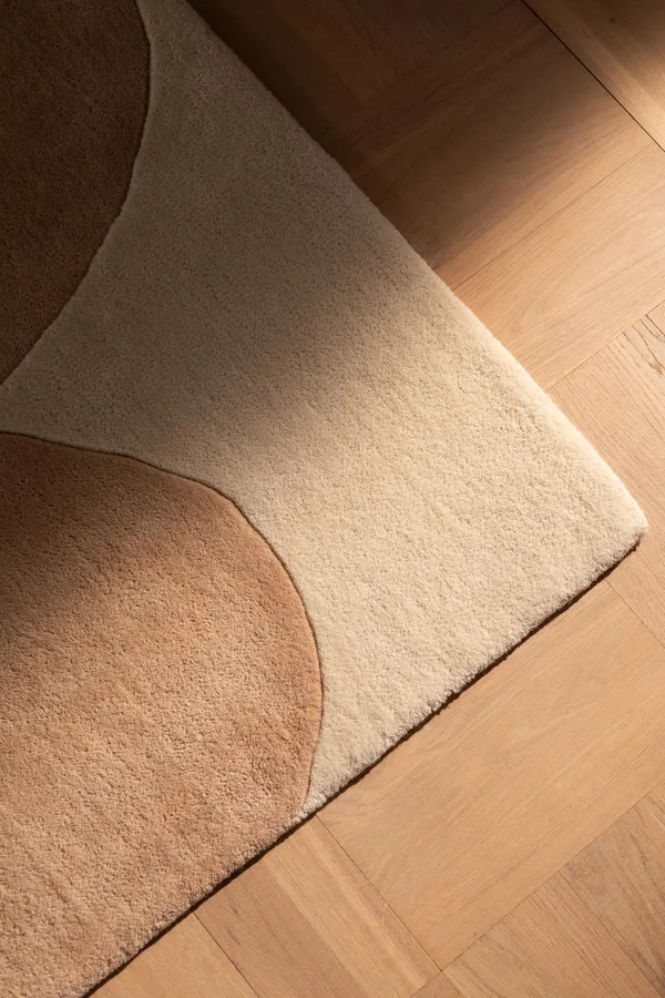 Tulip Rug 180x270 Beige