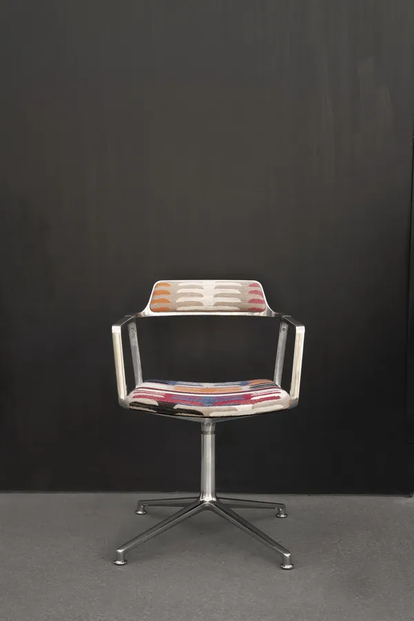 452 Swivel Swivel Chair Guesthouse Edition Todos Santos Mexico Jacquard Fabric/ Aluminum