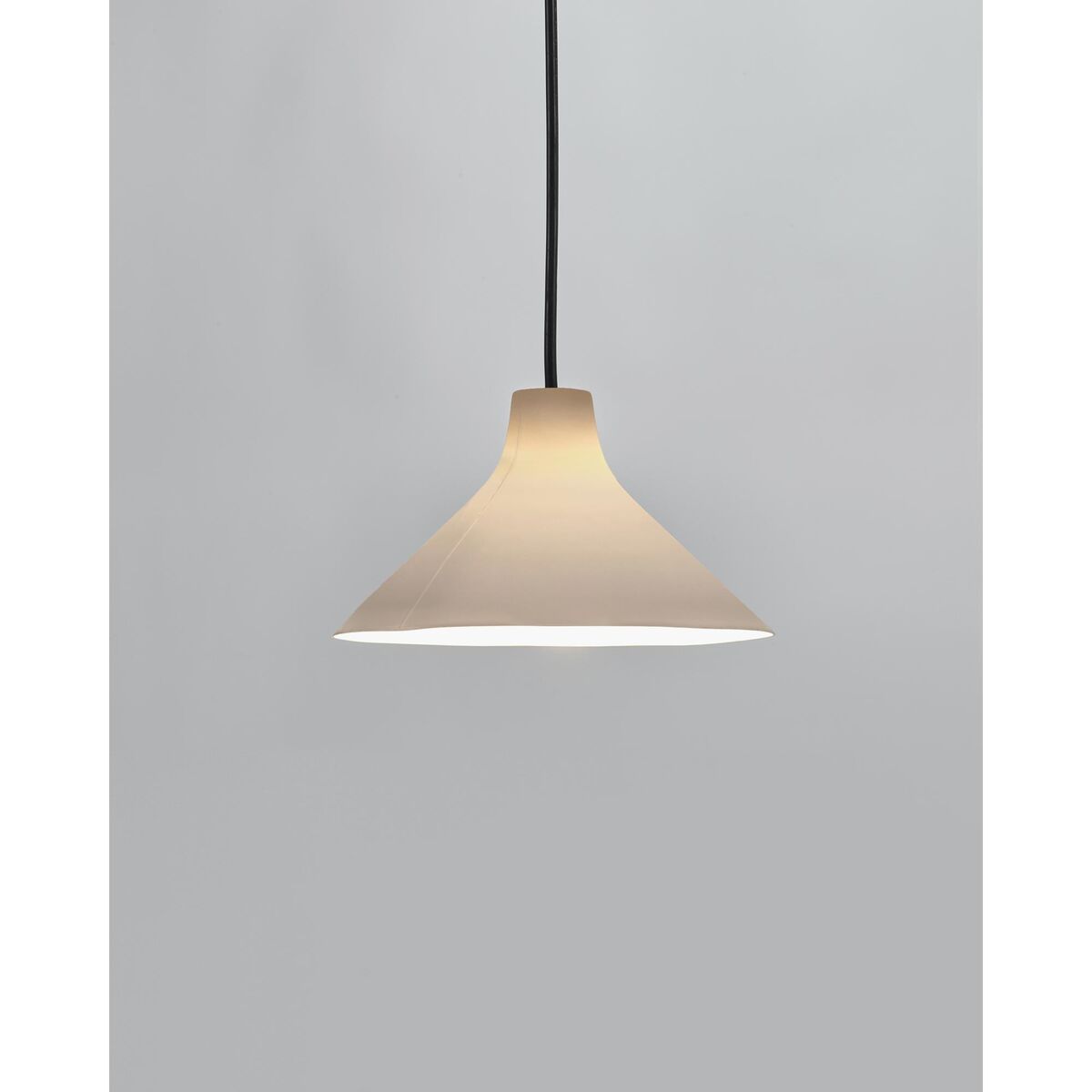 Seam Pendant L White