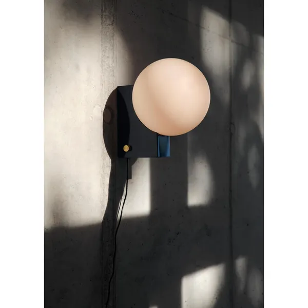 SHY2 Vegglampe Stålblå
