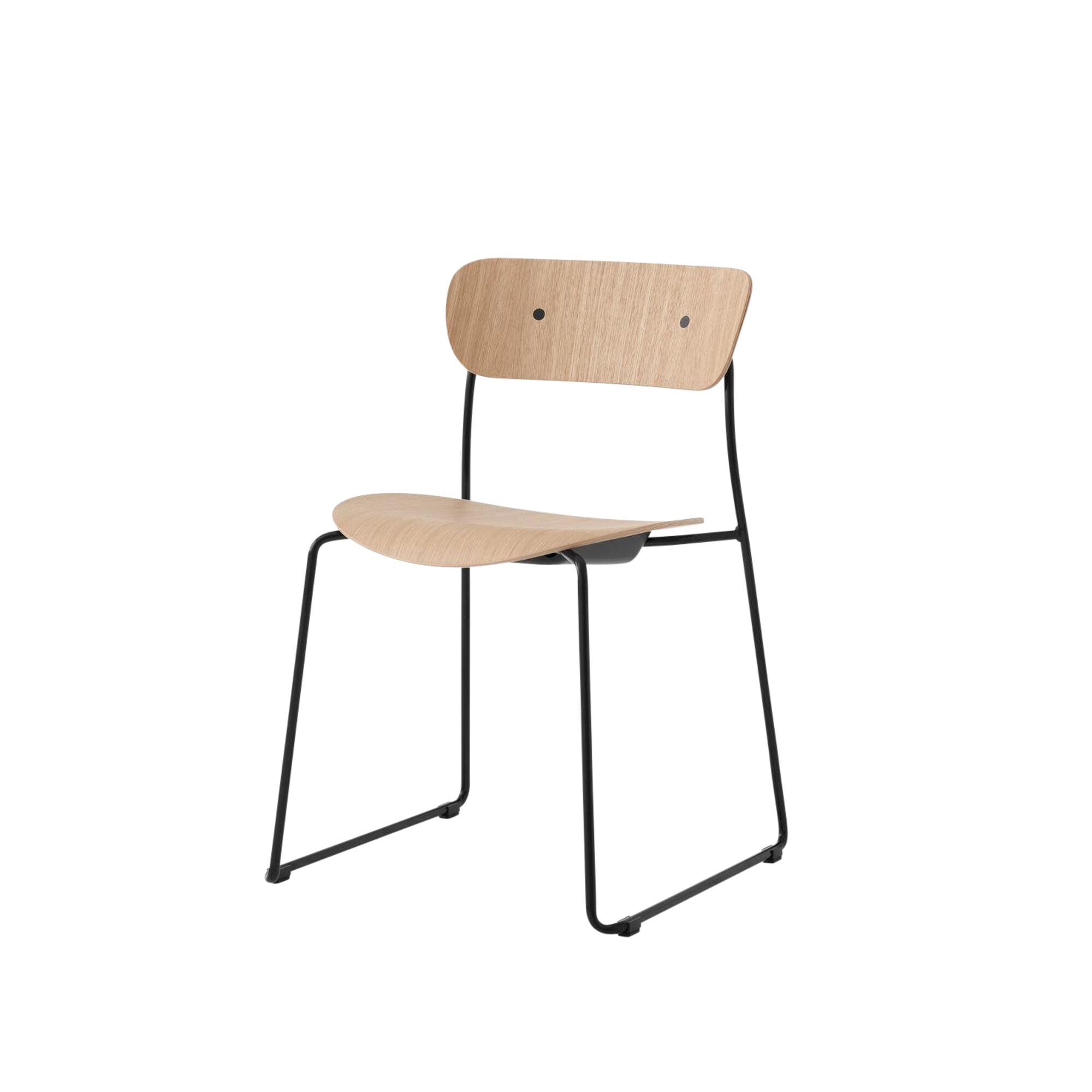 Pavilion AV51 Spisebordsstol Sort/Lakeret Eg