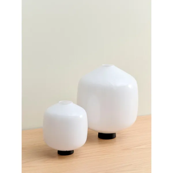 Buoy Table Lamp 200 White/ Black