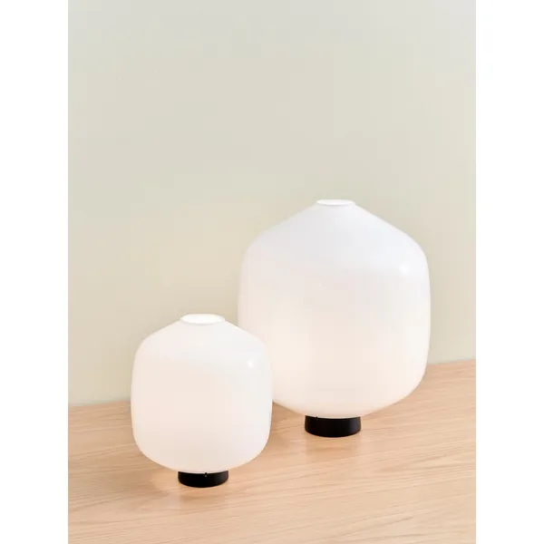 Buoy Table Lamp 300 White/ Black