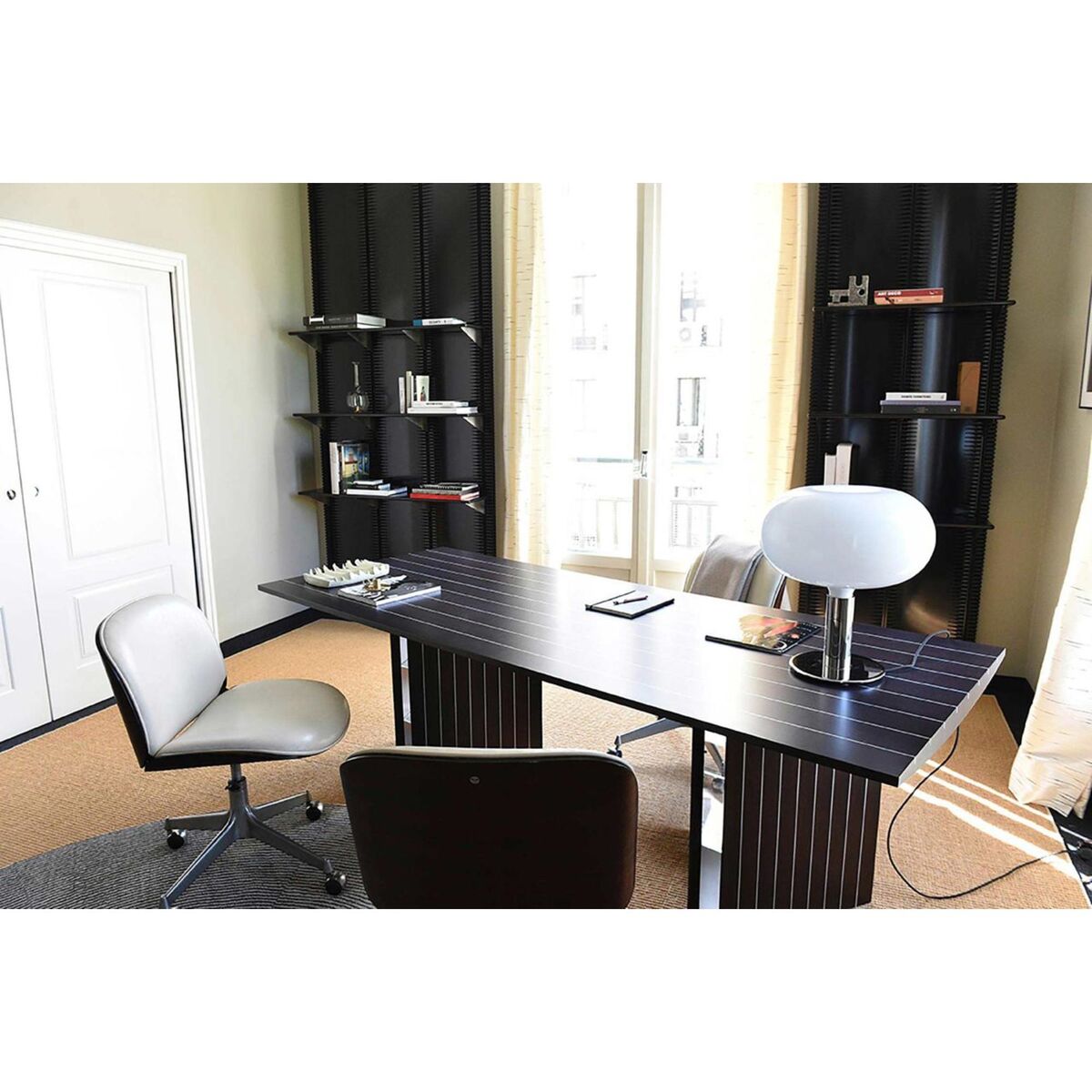 AM1N Table Lamp Black