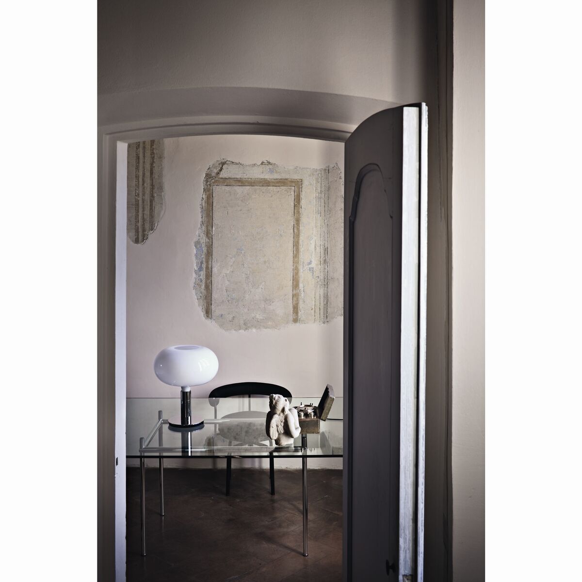 AM1N Table Lamp Black