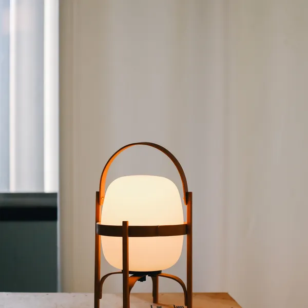 Cestita Batería Lámpara de Mesa Portátil Cristal Blanco